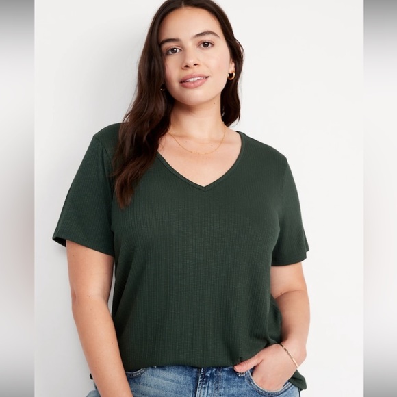 Luxe V-Neck Ribbed Slub-Knit T-Shirt - Picture 1 of 6